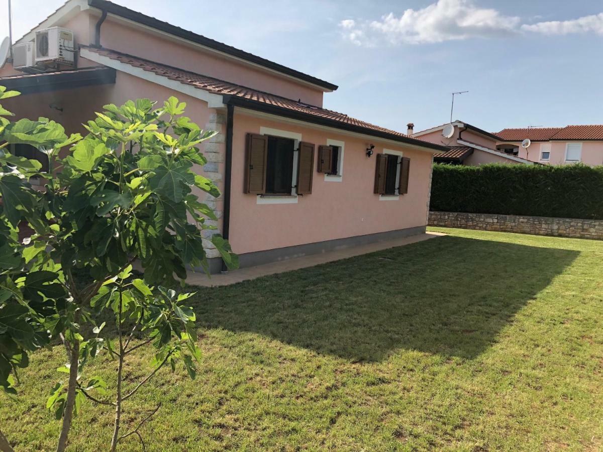 Villa Daisy Tar-Vabriga Ngoại thất bức ảnh
