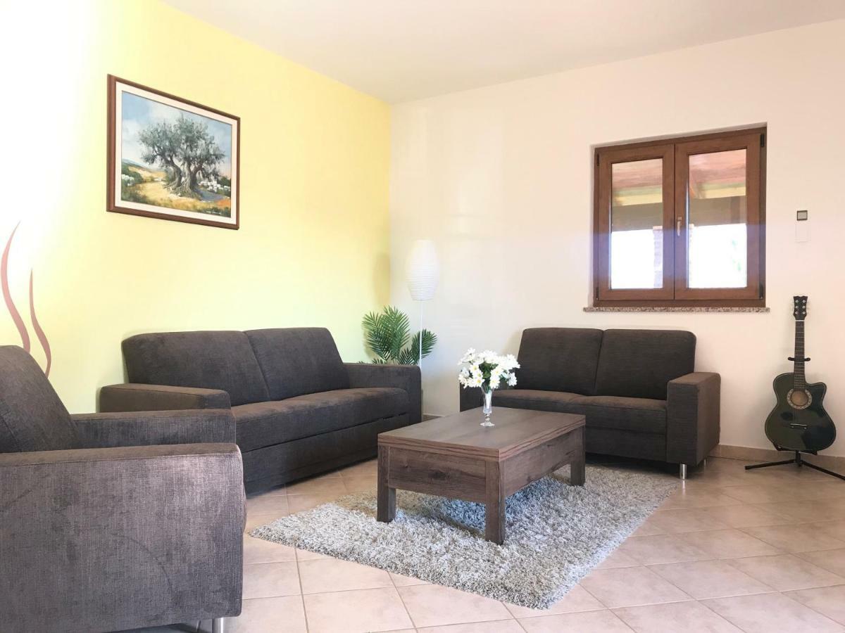 Villa Daisy Tar-Vabriga Ngoại thất bức ảnh