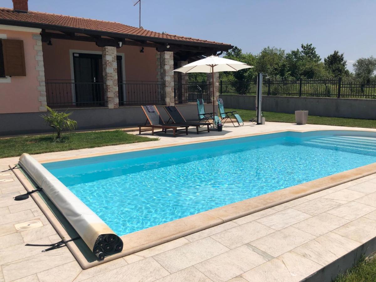 Villa Daisy Tar-Vabriga Ngoại thất bức ảnh